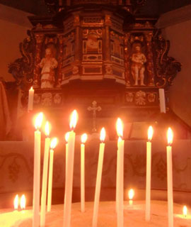 St. Salvatoris im Kerzenschein