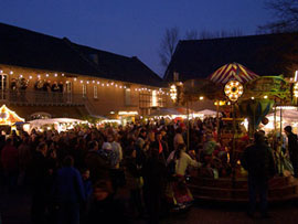 Historischer Weihnachtsmarkt auf Rittergut Birkhof