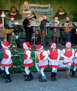 Weihnachten 2005 - Weihnachtsmarkt in Langewiesen