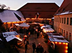 Weihnachtsmarkt auf Burg Rabenstein