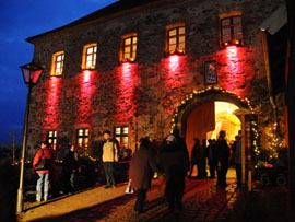 7. Weihnachtsmarkt auf Schloss Burgtreswitz