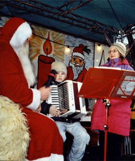 Weihnachten 2005 - Weihnachtsmarkt in Schwepnitz