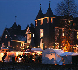 Weihnachten 2005 - Romantischer Weihnachtsmarkt Schloss Grünewald