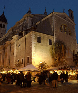 Weihnachten 2005 - Habsburger Weihnachtsmarkt Arco