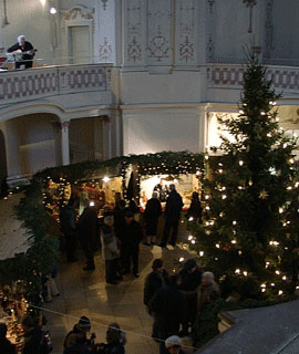 Weihnachtszauber in der barocken Kuppelkirche