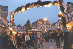 Schorndorfer Weihnachtsmarkt auf dem Marktplatz