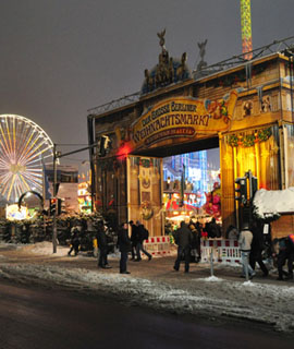 Der Große Berliner Weihnachtsmarkt an der Allee