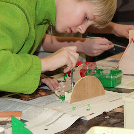 Familien-Weihnachtswerkstatt des TJP