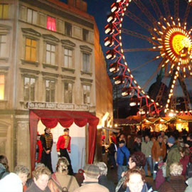 Berliner Weihnachtszeit vor dem Roten Rathaus