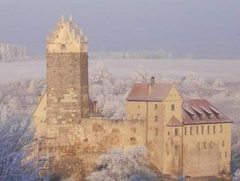 Romantischer Weihnachtsmarkt auf Burg Katzenstein