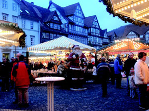 Weihnachten 2004 - Weihnachtsmarkt in Hann. Münden