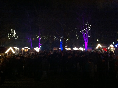 Hermeskeiler Weihnachtsmarkt „Lichterglanz im Park“