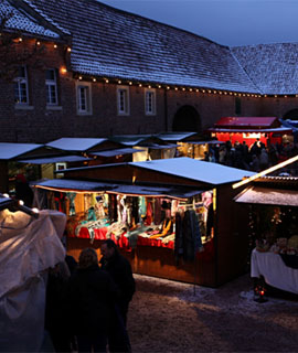 Weihnachtsmarkt auf Schloss Loersfeld