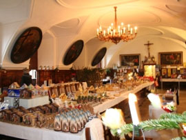 Adventmarkt im Franziskanerkloster Frauenkirchen