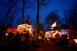 Mittelalterlicher Lichter-Weihnachtsmarkt in Telgte