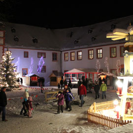 Sternen- und Weihnachtsmarkt Schloss Ehrenstein