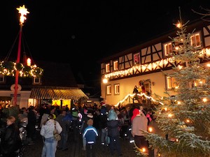 Weißenbrunner Weihnachtsmarkt im Paradies